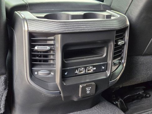 Used 2019 RAM 2500 Limited AWD/4WD image 19