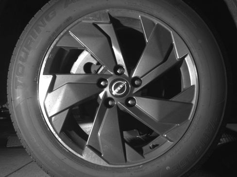 Used 2025 Nissan Rogue SV image 15