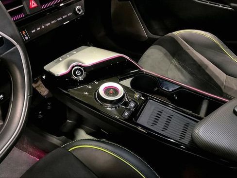 Used 2023 Kia EV6 GT image 15