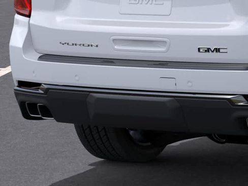 New 2026 GMC Yukon XL Denali Ultimate w/ LPO, Floor Liner Package AWD/4WD image 14