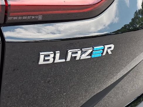 Used 2024 Chevrolet Blazer EV LT AWD/4WD image 34