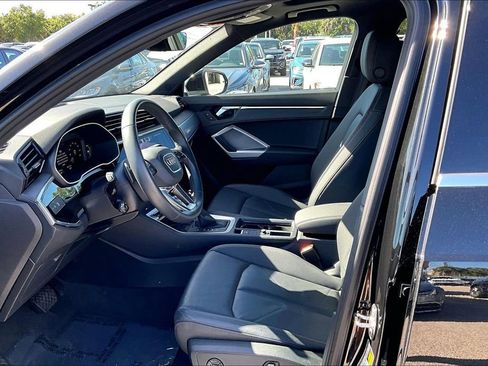 Certified 2025 Audi Q3 2.0T Premium w/ Convenience Package AWD/4WD image 21