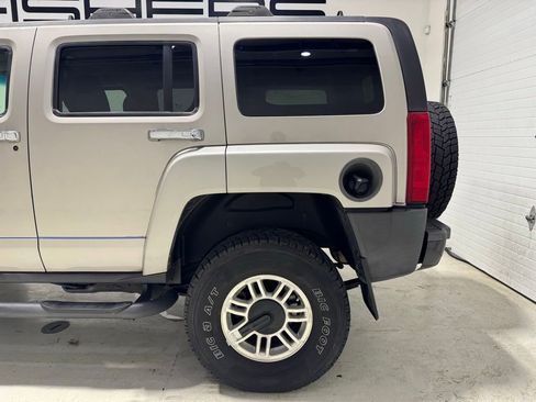 Used 2006 HUMMER H3 AWD/4WD image 4