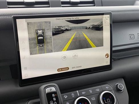 New 2025 Land Rover Defender 90 V8 image 13
