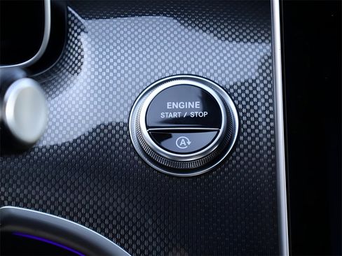 Certified 2025 Mercedes-Benz CLE 300 4MATIC Coupe image 27