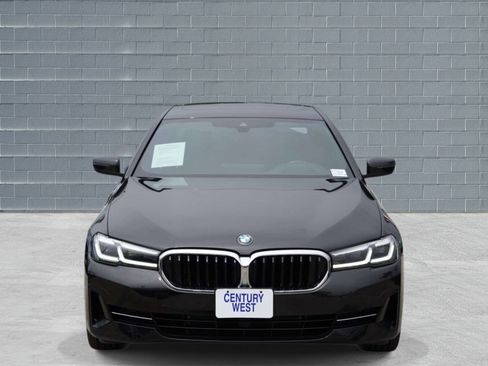 Used 2022 BMW 530i w/ Premium Package RWD image 2
