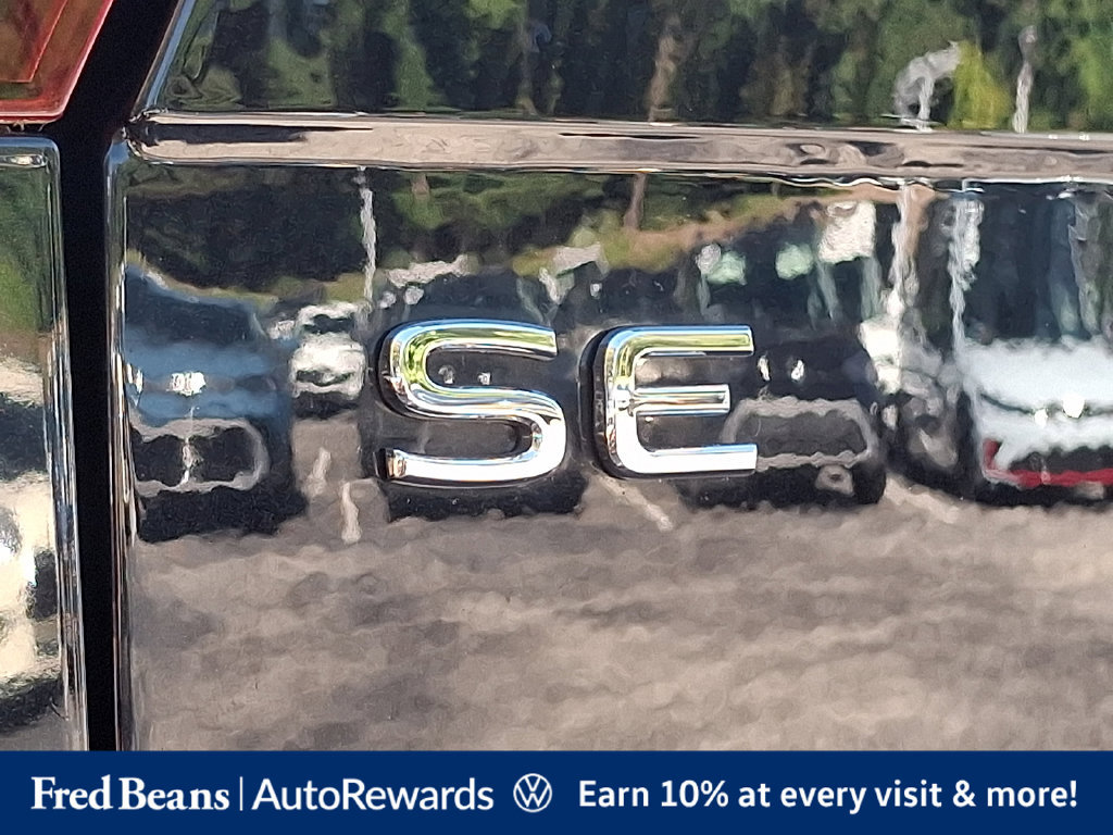 Certified 2024 Volkswagen Tiguan SE R-Line AWD/4WD image 35