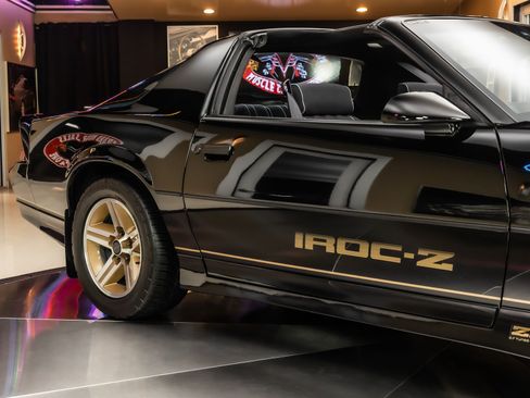 Used 1987 Chevrolet Camaro Z28 RWD image 23