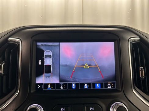 Used 2023 GMC Sierra 3500 AT4 w/ AT4 Preferred Package image 21
