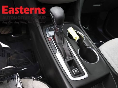 Used 2022 Chevrolet Equinox LS image 13