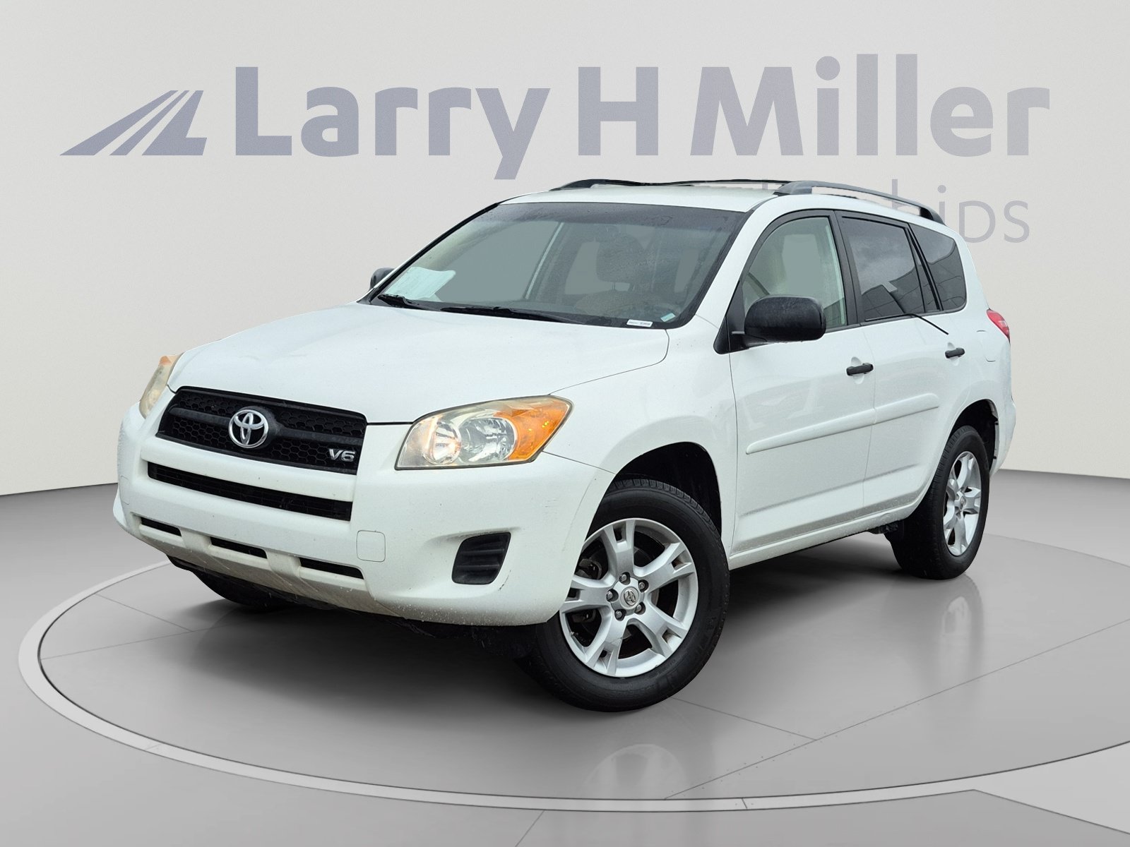 Used 2009 Toyota RAV4 4WD V6 w/ Tow Prep Pkg image 1