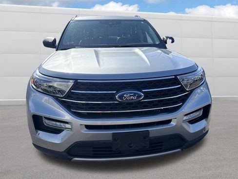 Used 2022 Ford Explorer XLT w/ Equipment Group 202A AWD/4WD image 15