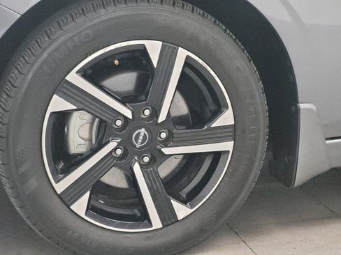 Used 2024 Nissan Sentra SV w/ All-Weather Package FWD image 31