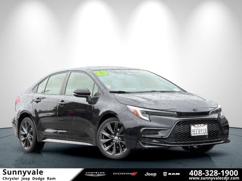 Used 2023 Toyota Corolla SE FWD image 1