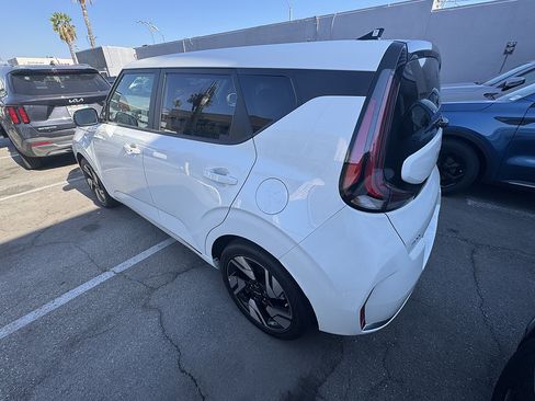 Used 2025 Kia Soul GT-Line FWD image 4