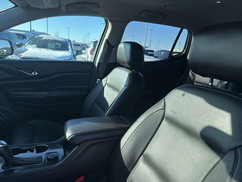 Used 2019 GMC Acadia SLT w/ LPO, Floor Liner Package image 26