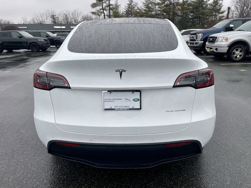 Used 2022 Tesla Model Y Long Range image 6