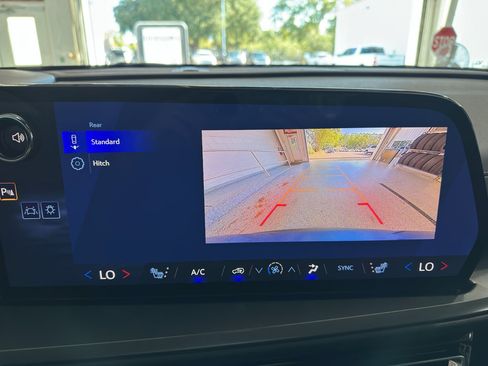 New 2026 Chevrolet Traverse LT w/ Midnight/Sport Edition image 21