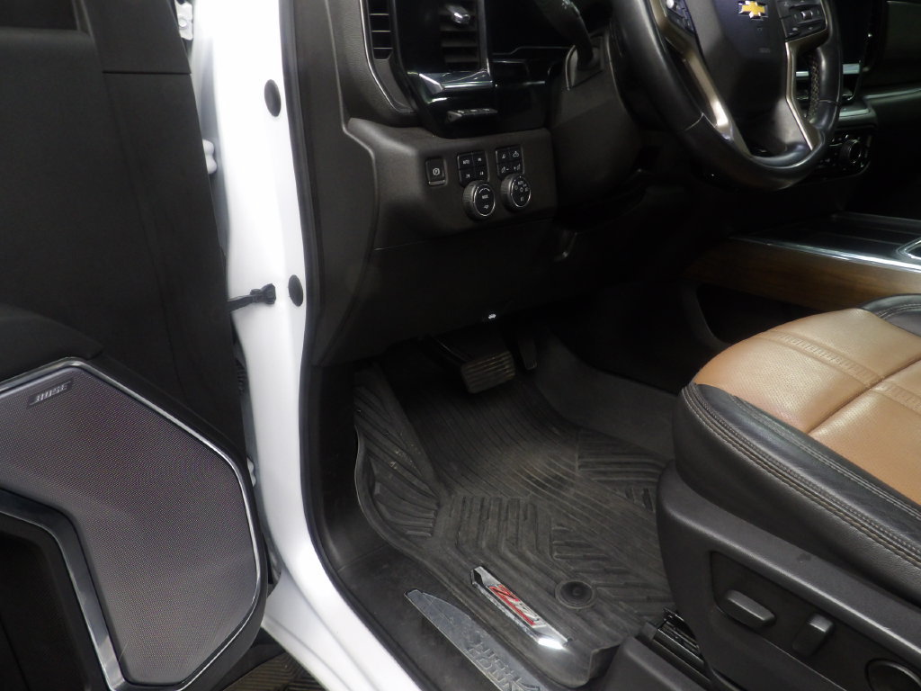 Used 2024 Chevrolet Silverado 2500 High Country w/ High Country Premium Package AWD/4WD image 50