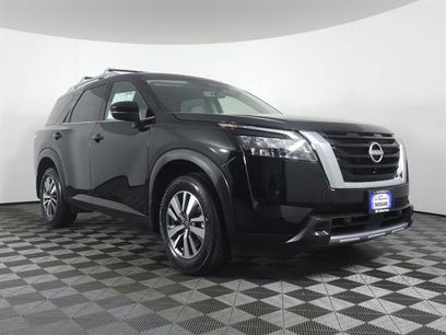 New 2025 Nissan Pathfinder SL