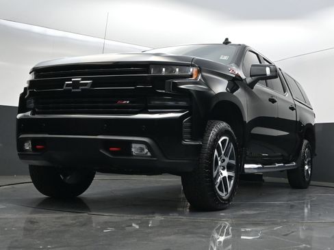 Used 2020 Chevrolet Silverado 1500 LT Trail Boss AWD/4WD image 39
