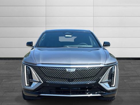 New 2026 Cadillac Lyriq Premium Luxury image 8