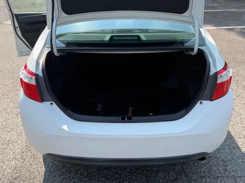 Used 2015 Toyota Corolla L FWD image 9