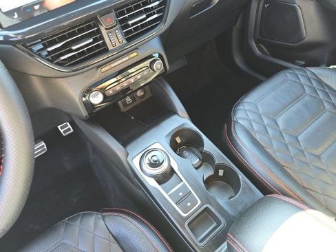 Used 2024 Ford Escape ST-Line Elite w/ Premium Technology Package AWD/4WD image 20