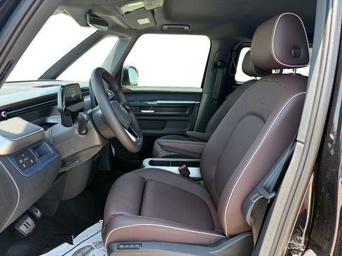New 2025 Volkswagen ID. Buzz Pro S image 9