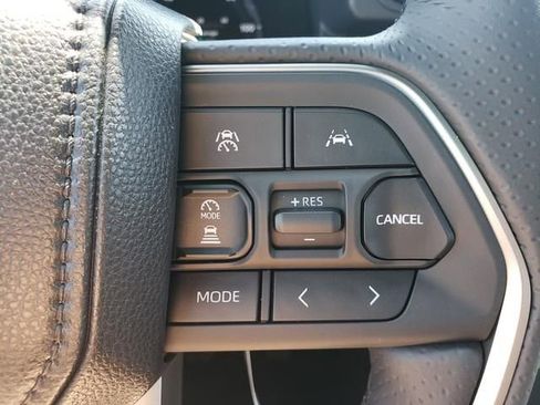 New 2026 Toyota 4Runner TRD Off-Road AWD/4WD image 18