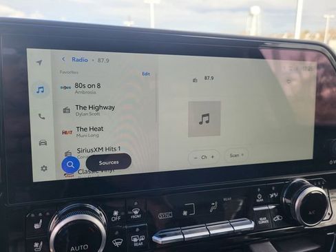 New 2026 Toyota Highlander Limited image 22