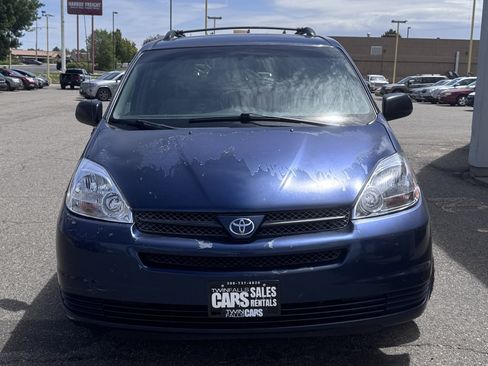 Used 2004 Toyota Sienna CE FWD image 3