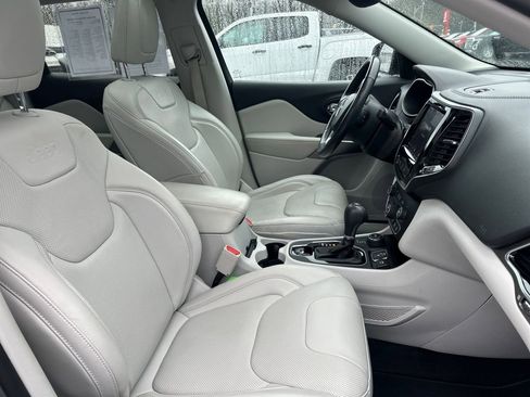 Used 2021 Jeep Cherokee Limited w/ Elite Package AWD/4WD image 15