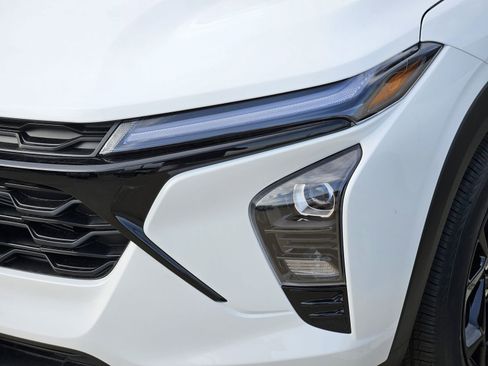 New 2026 Chevrolet Trax LT FWD image 11