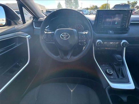 Used 2021 Toyota RAV4 LE AWD/4WD image 8