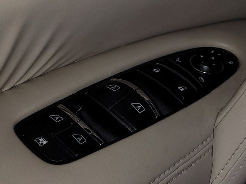 Used 2018 Nissan Armada SL w/ Premium Package image 27