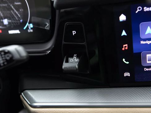 Certified 2026 Porsche Cayenne AWD/4WD image 29