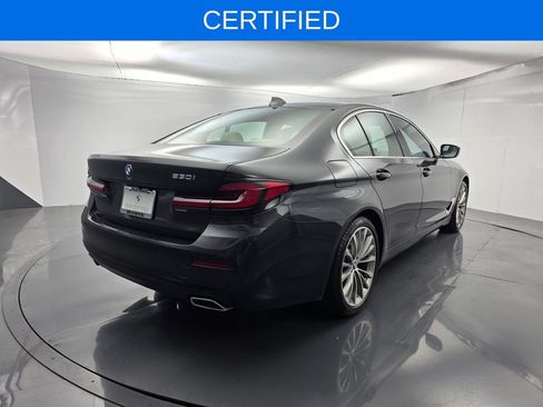 Certified 2023 BMW 530i w/ Premium Package RWD image 4