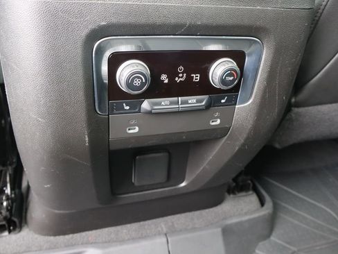 Used 2022 Chevrolet Tahoe High Country image 22