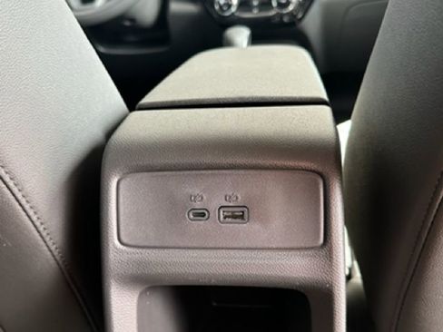 New 2026 Chevrolet Trax LT image 7