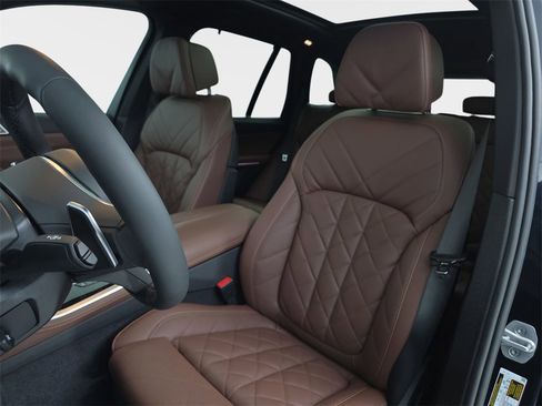 New 2026 BMW X5 xDrive40i w/ Executive Package image 15