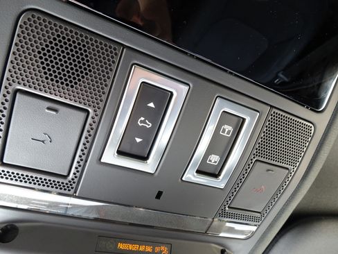 New 2026 Land Rover Defender 110 S AWD/4WD image 29