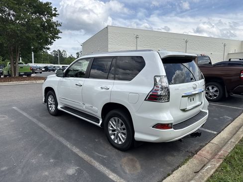 Used 2019 Lexus GX 460 Premium AWD/4WD image 10