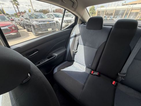 Used 2025 Nissan Versa SV FWD image 37