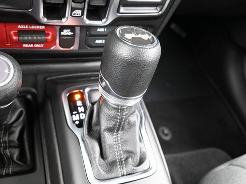 Used 2025 Jeep Wrangler Unlimited Sport AWD/4WD image 21