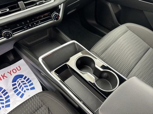 Used 2025 Chevrolet Equinox LT image 21