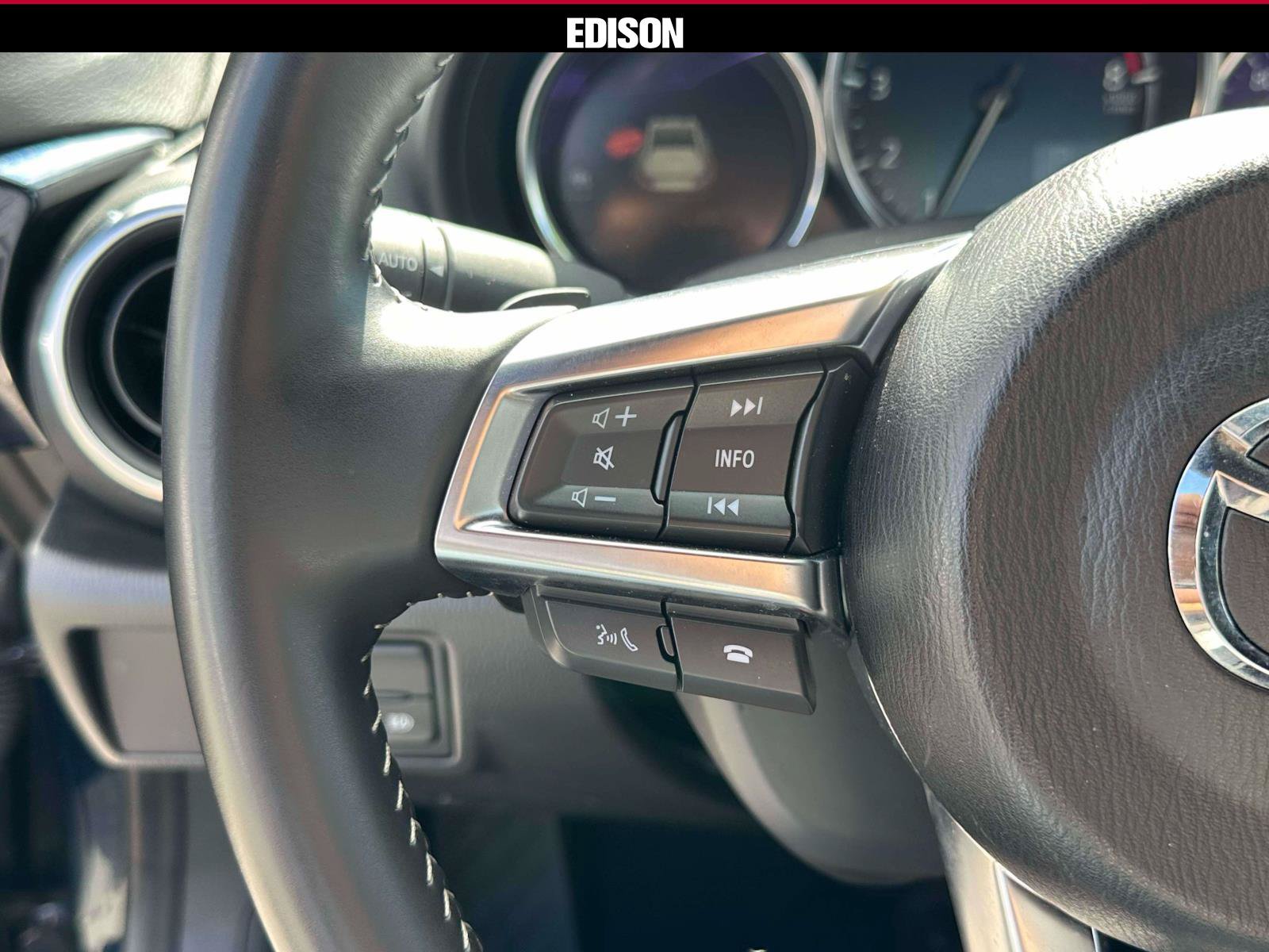 Used 2025 MAZDA MX-5 Miata RF Grand Touring RWD image 18