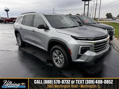 Used 2025 Chevrolet Traverse LT