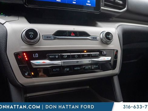 Used 2020 Ford Explorer XLT w/ Equipment Group 202A AWD/4WD image 9