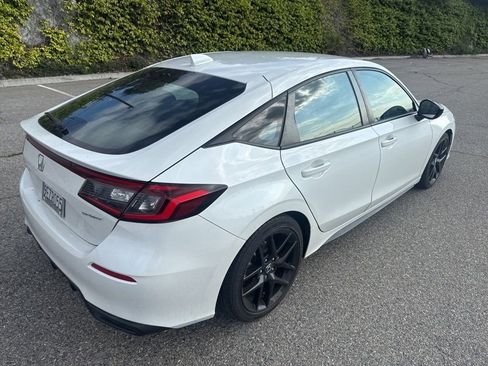 Used 2023 Honda Civic Sport image 3